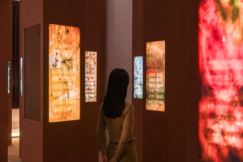 Embark on a journey into the world of Yijing! Experience "Book of Changes: The Art of Basil Pao", running until 20 Feb 2026 at Tai Kwun. The heritage exhibition features two striking photo series - The Great Walls of China and Glimpses of Silence - by Hong Kong photo artist Basil https://t.co/R8BMG5KH32