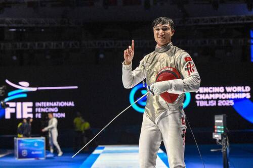 Congrats to Hong Kong's world champion fencer Ryan Choi! Ryan clinched a historic gold medal in the Men's Foil Individual event at the 2025 Fencing World Championships in Georgia. The 27-year-old local hero beat Russia's Kirill Borodachev 15-9 in the final to become the first https://t.co/wwuyTJlHPM