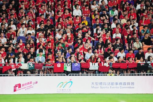 Football Fanfest!⚽ The Hong Kong Football Festival (July 24-31) is set to electrify the city at Kai Tak Stadium, featuring four of Europe's football giants – Liverpool, AC Milan, Arsenal, and Tottenham Hotspur – in two blockbuster clashes: Liverpool vs AC Milan on July 26 and https://t.co/snxhF19BCb