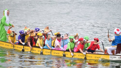 Hong Kong celebrates Golden Jubilee of international dragon boat races in style! The 50th anniversary of the Sun Life Hong Kong International Dragon Boat Races (Jun 27-28) combined fun, tradition and highly competitive racing with over 4,500 paddlers from 16 countries and regions https://t.co/kkxBOWwrKI