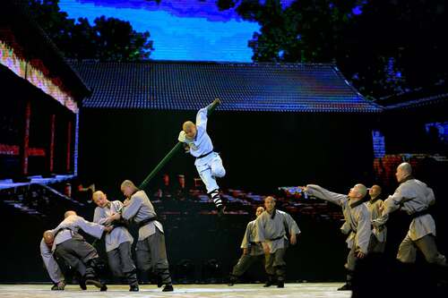 Get ready for a spectacular summer at the International Arts Carnival (IAC)☀️! The IAC (Jul 11 - Aug 17) features fun-filled educational programmes by overseas, Mainland and local arts groups and artists, including martial arts, acrobatics, dance, music, theatre and multimedia at venues across Hong Kong.🎭🤹 Learn more: https://www.hkiac.gov.hk/2025/en/stage.html  #hongkong #brandhongkong #asiasworldcity #megaevents #megaHK #InternationalArtsCarnival