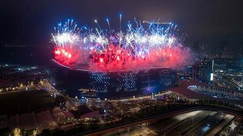 香港的啟德體育園再次揚威國際！🌟啟德體育園於2026 TheStadiumBusiness Awards中榮獲「年度最佳場地」殊榮（6月3日），這項國際級獎項充分肯定其在場館表現、創新、營運管理及顧客體驗方面的卓越成就，亦標誌著香港邁向國際大型盛事樞紐的重要里程碑。自2025年3月1日開幕以來，啟德體育園重塑香港現場活動體驗，至今已舉辦近150項大型體育及娛樂盛事，其中啟德主場館累計接待超過240萬觀眾人次。恭喜啟德體育園取得這項亮眼成績，繼續向世界展示香港舉辦國際盛事的實力！🌍  相片2：Hong Kong China Rugby 中國香港欖球總會  啟德體育園 Kai Tak Sports Park #香港 #香港品牌 #亞洲國際都會 #活力澎湃 #啟德體育園 #年度最佳場地