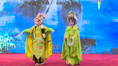 今個6月，一同投入香港非遺月，細味香港非物質文化遺產的內涵和樂趣！🎉作為中華優秀傳統文化的重要組成部分，香港非遺涵蓋超過500個清單項目，承載著代代相傳的生活智慧。香港非遺月現正舉行，帶來50多場表演 🎭、80多個推廣攤位🛍️及40個考察活動🚶，市民及旅客可藉此與親友認識、體驗並細味香港珍貴的非物質文化遺產。 了解更多：https://www.icho.hk/tc/web/icho/hk_ich_month_2026.html  #香港 #香港品牌 #亞洲國際都會 #盛事之都 #盛事香港 #節慶與文化 #香港非遺