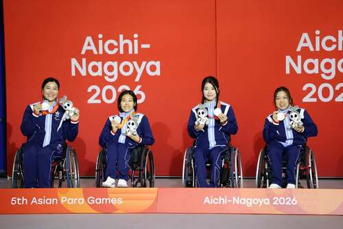 Medal rush continues for Team Hong Kong, China! Nine more medals added yesterday (Oct 20) at the 5th Asian Para Games bring the team’s total to 12 — four silvers and eight bronze medals. Huge congrats to fencing athletes Chung Yuen-ping, Lam Ka-man, Tong Nga-ting and Yu Chui-yee on claiming silver in the Women's Foil Team🤺, and to the table tennis squad for an incredible seven-medal day🏓. At the table, Chiu Kan-shan and Wong Ting-ting took silver in Women's Singles - Class 7 and Class 11 respectively, while bronze medals went to Wong Hon-lam and Wong Chi-yin in the Men's Singles Class 9, and Pang Wing-ka, Wong Yue-ching and Lam Yan-yu in the Women's Singles Class 6, 7 and 10 respectively. Swimmer Chan Yui-lam added to the team’s medal tally finishing third in the Women's 100m Backstroke S14🏊‍♀️! Let's cheer for Team Hong Kong, China as our athletes continue to shine! ✨  Photos: 中國香港殘疾人奧委會 China Hong Kong Paralympic Committee  #hongkong #hk #brandhongkong #asiasworldcity #dynamic #asianparagames