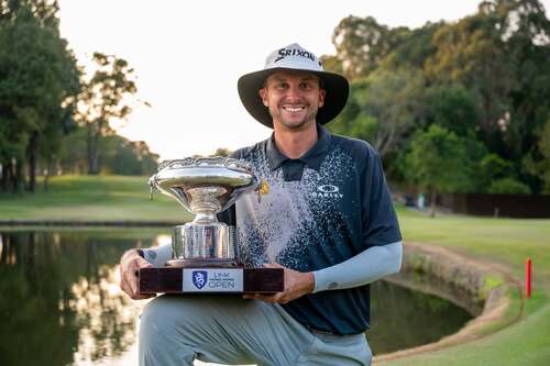 A spectacular week of blistering golf!🏌️‍♂️🔥 American John Catlin finally struck gold on his fifth attempt, capturing his maiden Link Hong Kong Open title under glorious sunshine at the Hong Kong Golf Club (Oct 25)! A special round of applause for local hero Matthew Cheung, who carded a superb three-under-par 67 in the final round to finish tied-second — the best-ever finish by a local player in the history of the Hong Kong Open! Finland’s Kalle Samooja also finished tied-second. As Hong Kong’s oldest professional sporting event, the Hong Kong Open continues to build on its rich heritage and international prestige.🌟⛳️   Hong Kong Open Golf Association of Hong Kong, China Hong Kong Golf Club - Official  #hongkong #brandhongkong #asiasworldcity #megaevents #megaHK #HKOpen #Golf #AsianTour