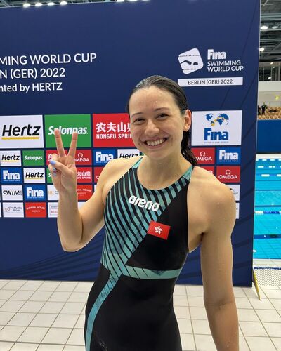 Three cheers for Siobhan Haughey! Hong Kong’s star swimmer won three freestyle gold medals (100m, 200m, 400m) in three days at the Fina World Cup in Berlin, Germany. The perfect performance leaves Haughey atop the rankings after the Leg 1 of the Swimming World Cup 2022. Well done Siobhan!  https://lnkd.in/g-8QUreG    Photo: FINA facebook   #hongkong #brandhongkong #asiasworldcity #dynamichk #FinaWorldCup #SiobhanHaughey #swimmingworldcup 