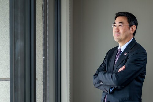 Hong Kong’s international character has built a connectivity bridge with Canada based on mutual understanding and affinity, says Alex Tam, chairman of the Canadian Chamber of Commerce in Hong Kong. Situated on the doorstep of the Chinese Mainland and just a short flight from key Asian hubs, Hong Kong offers an accessibility that makes it a magnet for Canadian enterprises seeking to scale into Asia. The city's common law framework, in addition to a strong foundation of accounting firms and other financial and business services providers, accommodates businesses’ needs and helps boost investor confidence. The Chamber aims to strengthen and deepen the long-standing relationship between Canada and Hong Kong, connecting people for business opportunities.  Find out more: https://lnkd.in/g_2mNwgK    #hongkong #brandhongkong #asiasworldcity #TheStandard #CanChamHongKong 