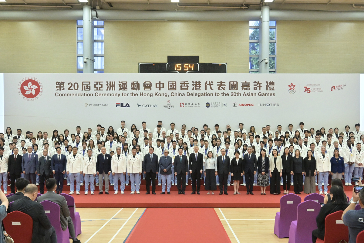 CE praises HK athletes